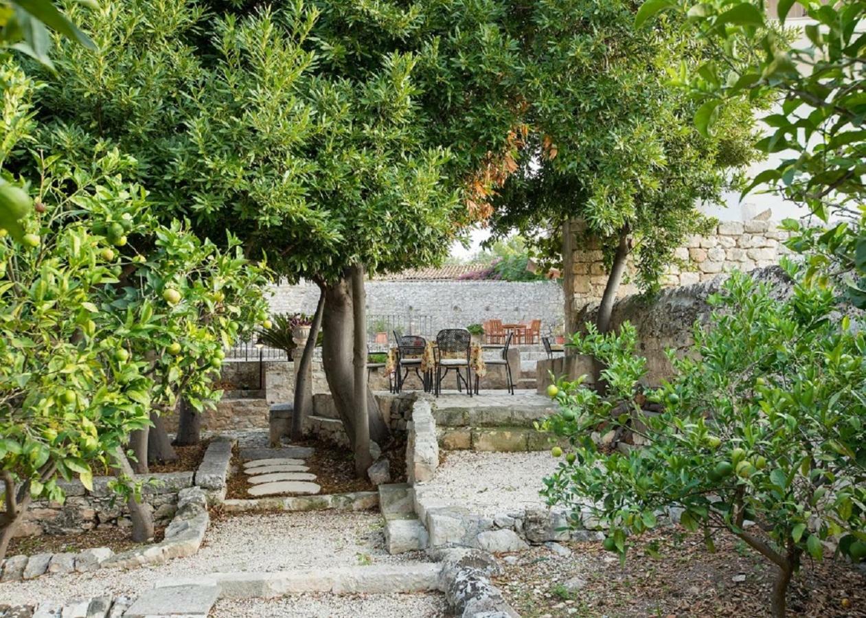 Agriturismo Villa Flavia Casa Serrafiori Exterior foto